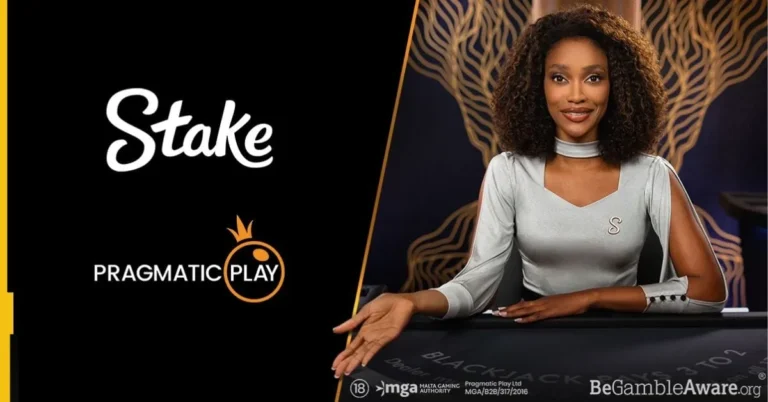 Stake賭場PTT網友熱議圖，展示遊戲介面與評價截圖。